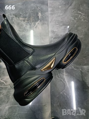 обувки , снимка 2 - Дамски ежедневни обувки - 43483810