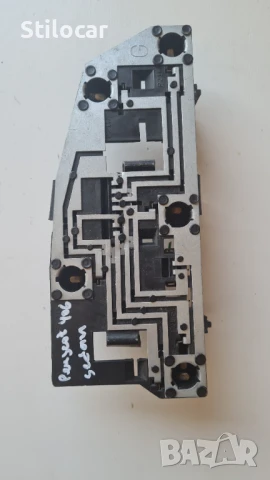 Платка стоп крушки Peugeot 406 Valeo седан лява, снимка 2 - Части - 50708900