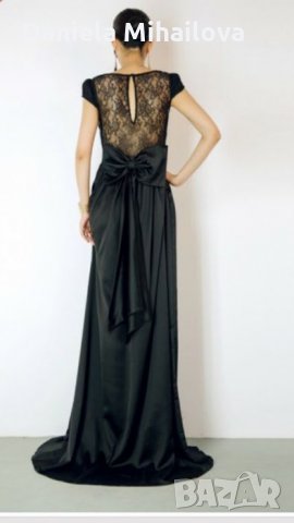 Официална дамска рокля с дантелен гръб и панделка- стилна и елегантна. Черен цвят, носена веднъж 