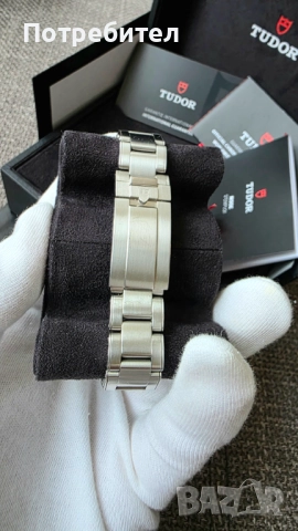 Tudor Black Bay Pro GMT - Отлично състояние, гаранция до 08.2027, снимка 3 - Мъжки - 52790881