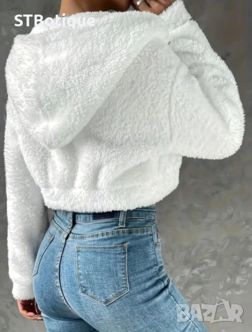 🧥 Черно/Бяло плюшено дамско палто с качулка – STBoutique, снимка 4 - Якета - 51938079