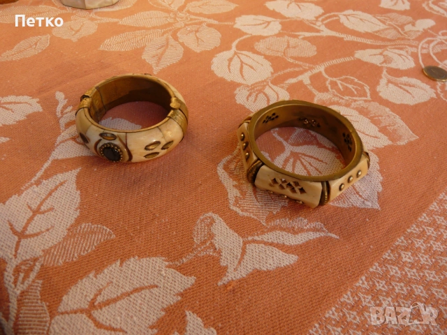 Стари бронзови  гривни