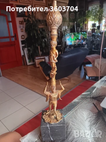 бронзова  статуетка