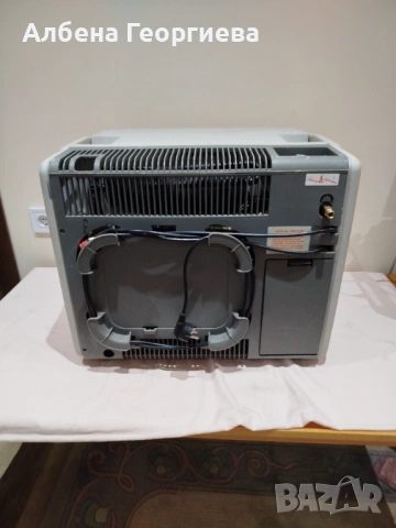 Къмпинг хладилник Mobil Cooler Electrolux 12/220 V/ GAZ, снимка 10 - Хладилни чанти - 53301650