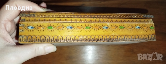 Стара дървена кутия , снимка 4 - Антикварни и старинни предмети - 52290018