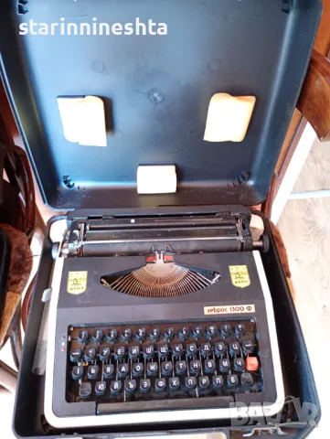 стара пишеща машина Хеброс 1300 ф, снимка 3 - Антикварни и старинни предмети - 49966792