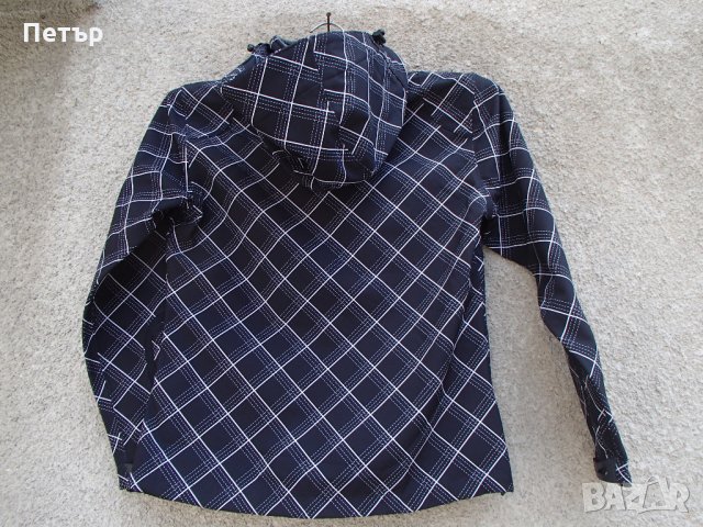 Продавам дамско софт шел яке /пролет-есен/ ветроустойчиво и водоустойчиво The North Face, снимка 8 - Якета - 32288781