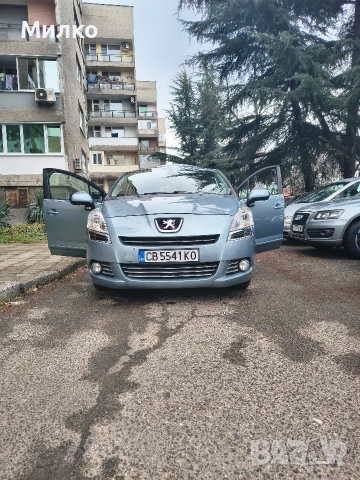 Peugeot 5008 1.6 бензин 2012 г., снимка 2 - Автомобили и джипове - 53222527