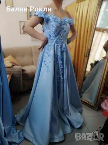 Бална синя рокля с 3Д цветя, снимка 1 - Рокли - 32799631