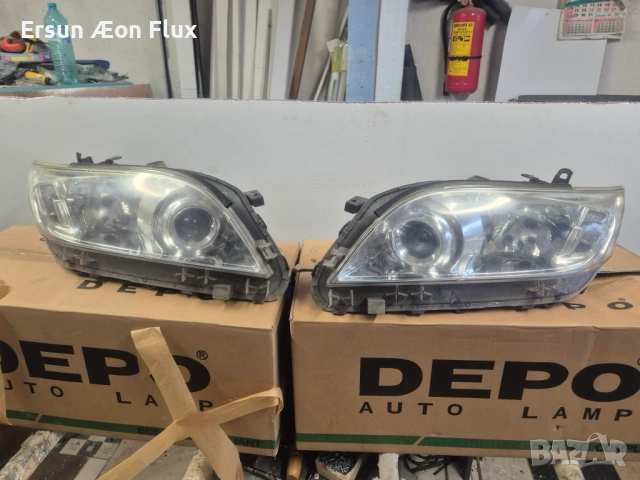 Фарове за тойота рав 4 модел 2010 , снимка 2 - Аксесоари и консумативи - 53216155