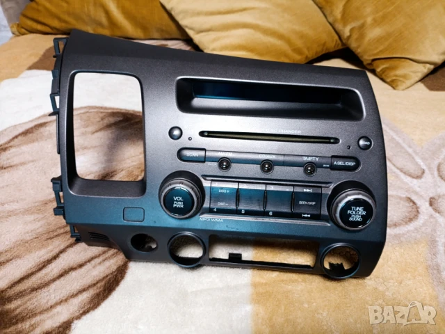 Радио за Honda Civic 8 Sedan