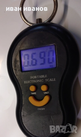 електронен кантар с цифров дисплей