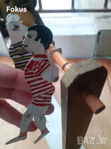 Стара механична играчка приспособена с механизъм от часовник, снимка 5 - Антикварни и старинни предмети - 53270564