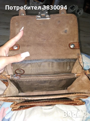 Стара Кожена Дамска Чанта, снимка 6 - Чанти - 51180892
