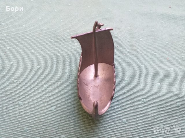 Метален сувенир, снимка 6 - Други ценни предмети - 34688925