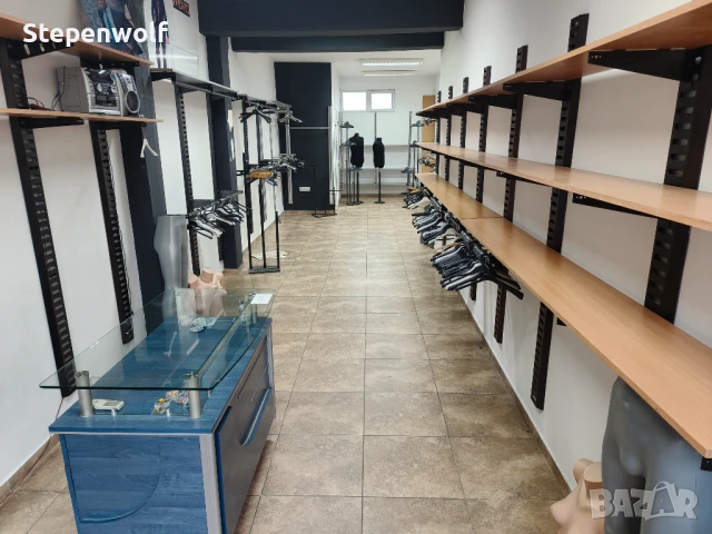 Продавам магазин 56кв.м., Център, 2010г., Климатик, Санитарен възел, снимка 2 - Магазини - 51181497