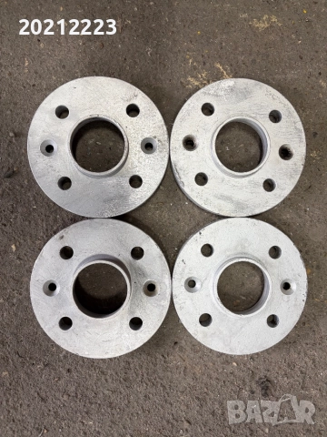 4 броя фланци за Fiat Punto