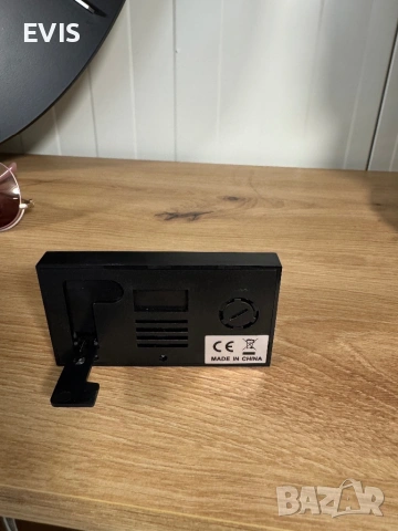 Продавам уред за измерване на температура и влажност, снимка 4 - Други - 53259479