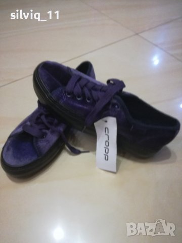 Нови кецове  номер 37