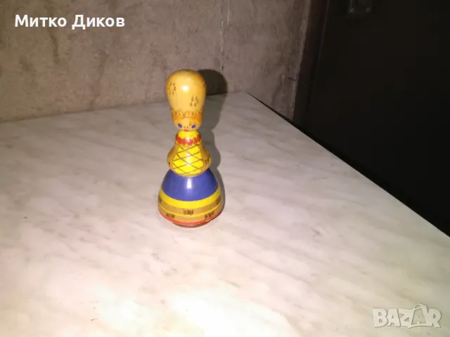 Дървена кукла от соца СССР Н-125мм и фи 6см долу и 3см горе, снимка 2 - Кукли - 48596128