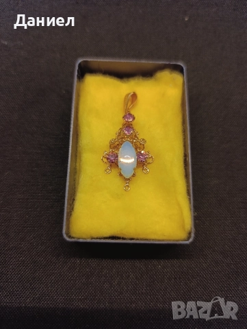 Винтидж висулка за гердан, снимка 2 - Колиета, медальони, синджири - 51938441