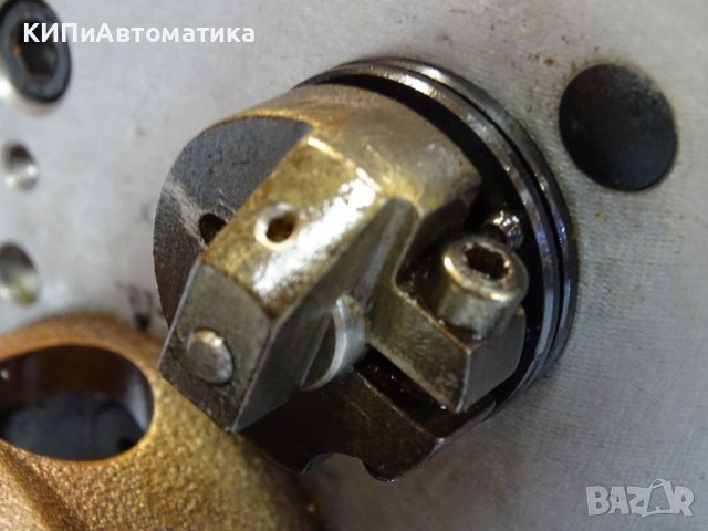 мотор редуктор Robbins Myers E-586-SA 1491FL, снимка 4 - Резервни части за машини - 37732262