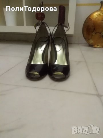 Официални дамски обувани GUESS , снимка 2 - Дамски елегантни обувки - 26366186