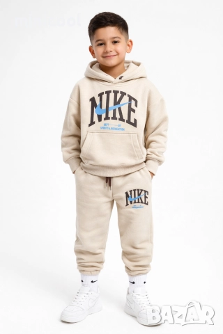 Комплект Nike, снимка 2 - Детски комплекти - 52893658