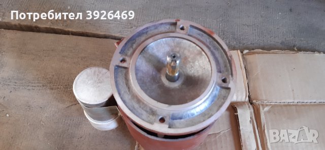 Ел. двигател български 250 W, снимка 3 - Други машини и части - 43867081