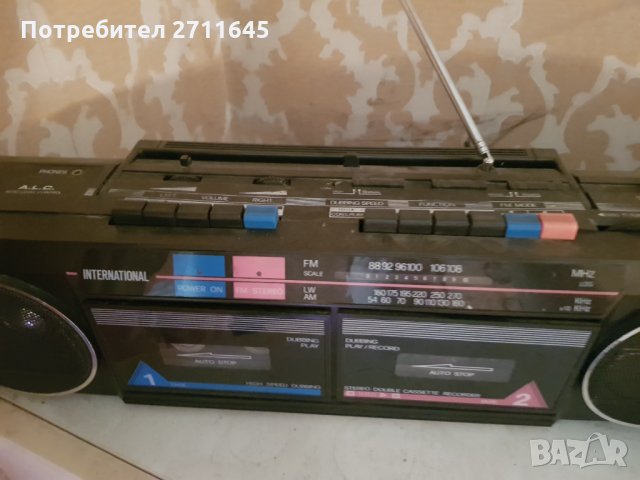 Ретро Двукасетъчен стерео с радио, снимка 2 - Радиокасетофони, транзистори - 33049700