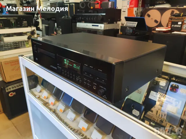 CD Player Onkyo DX-7210 В отлично техническо и визуално състояние., снимка 7 - Декове - 47520019