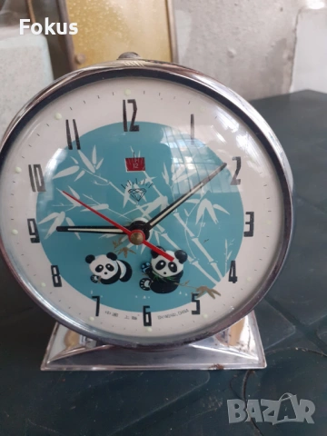 Стар китайски анимиран часовник будилник с панди, снимка 3 - Антикварни и старинни предмети - 53285910