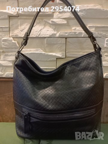 голяма чанта в черно тип торба 25лв, снимка 2 - Чанти - 43894586