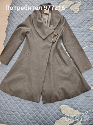 Дамско черно палто на Smash