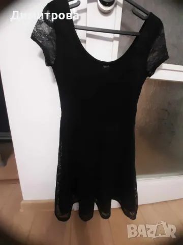 Дамска черна дантелена рокля размер XS, снимка 5 - Рокли - 49415018