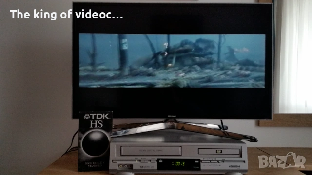 Видеокасета : Предградие 13 & Враг пред портата VHS, снимка 11 - Други жанрове - 53402851