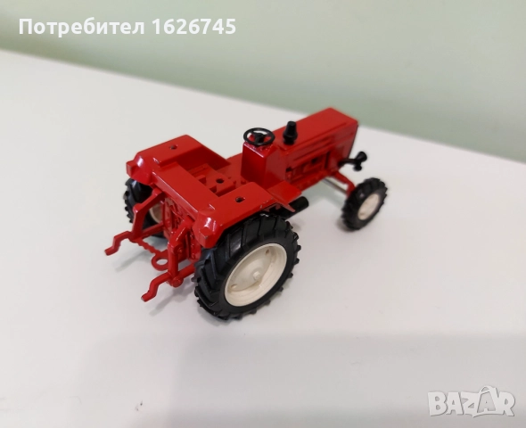 Трактор Беларус 1:43, снимка 3 - Колекции - 52421673