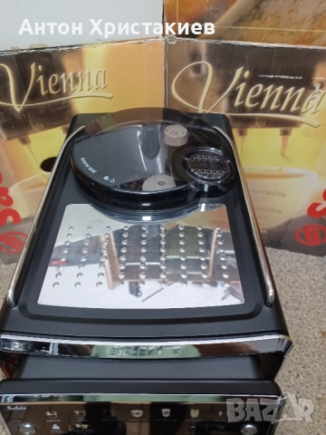 Продавам кафемашина Saeco Xelsis SM 7580, снимка 8 - Кафемашини - 51715976