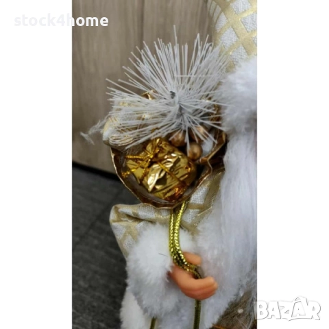 Елегантен златист Дядо Коледа с дълго палто, пухкава тапицерия и аксесоари, снимка 5 - Декорация за дома - 52525016