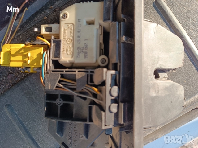 брава заден капак Вектра ц, снимка 2 - Части - 51438102