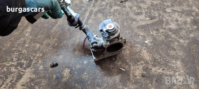 Дроселова клапа Vw Golf 1.4-75к.с. AKQ - 110лв, снимка 3 - Части - 48026889