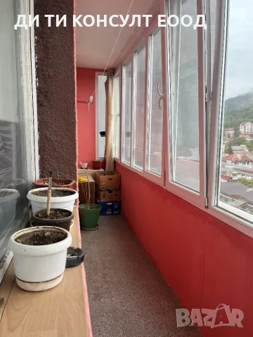 Панорамен тристаен апартамент в идеален център до реката, снимка 2 - Апартаменти - 50309557