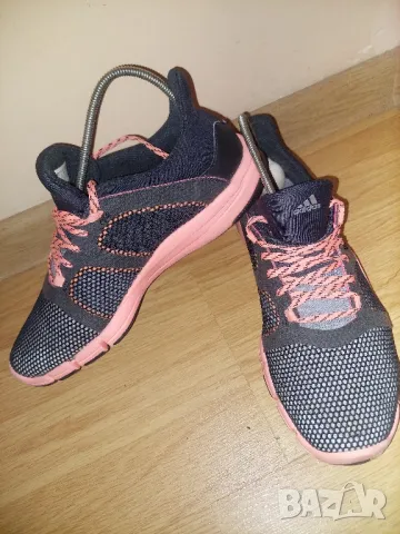 Оригинални маратонки Adidas , снимка 2 - Маратонки - 42215500