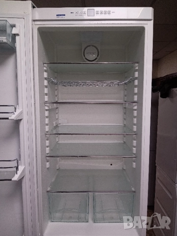 Комбиниран хладилник с фризер Liebherr A+++ Made in Germany 2 години Гаранция!, снимка 9 - Хладилници - 51993401