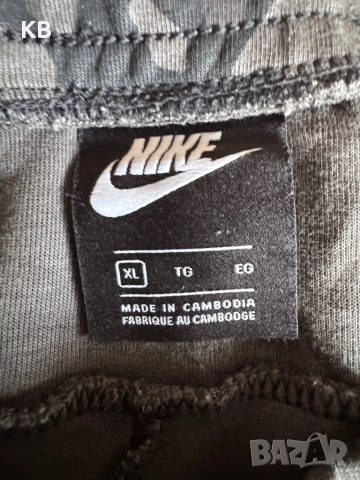 Nike Sportswear Tech Fleece Jogger Pants Camo., снимка 4 - Спортни дрехи, екипи - 51946925