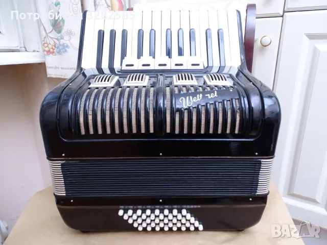 Акордеон Велтмайстер 40 баса, снимка 2 - Акордеони - 48586198