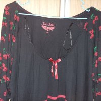 Трикотажна блуза с черепи-черешки , снимка 4 - Блузи с дълъг ръкав и пуловери - 43697710