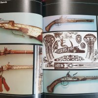 Илюстрирана енциклопедия на огнестрелните оръжия / An Illustrated History of Firearms, снимка 1 - Енциклопедии, справочници - 43671723