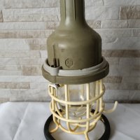 Индустриална подвижна лампа (влагозащитена и взривозащитена) - Made in GDR, снимка 7 - Други машини и части - 34840477