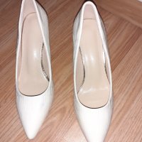 Чисто нови дамски обувки от Лондон    1045, снимка 1 - Дамски обувки на ток - 38672385